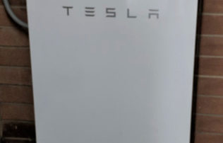 Seacliff Recreation Centre - tesla rechargeable battery installed